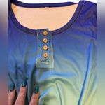 Women's NWOT (never had tags) Long Sleeve Hombre Blues, Silky Top. Size L Size L Photo 2