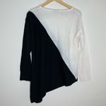 Dress Barn | Black & White Colorblock Asymmetrical Hem Sweater | PXL Size undefined Photo 1