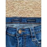Jessica Simpson  Weekend Slouch Denim Shorts Medium Wash‎ Distressed Photo 2