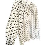 On 34 th White Size M Photo 1