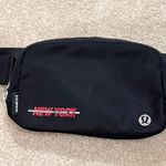 Lululemon Everywhere Belt Bag 1L New York Exclusive Photo 0
