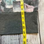 Tahari  Sport Abstract Sweatshirt. Size Medium. Photo 3