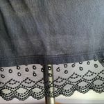 Gap  black scoop neck lightweight tank top with lace hem and side slits Photo 4