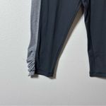 Adidas  Women Gray Capri Active Leggings Climalite Size Small. Photo 2