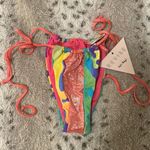 Dippin' Daisy's Synergy Bottom Photo 0