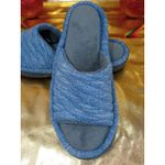 Isotoner Womens Blue Gray Slippers Size 6.5-7 Photo 0