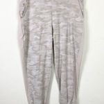 Athleta Plus Size Beige Grey Brooklyn Camo Jogger Pants Size 22 Photo 2