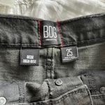 BDG UO Mom Jean Shorts Photo 3