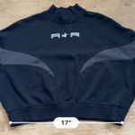 Nike  Air Women’s Sz M Black Cropped Logo‎ Sweatshirt Photo 7