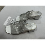 Croft & Barrow Womans Promptly Slip On Sandals 8 M Silver Strappy Open Toe Heel Photo 2