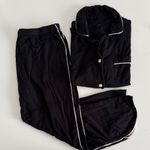 Stars Above  Black Pajama Set. White Trim. Short sleeve & capri bottoms. Size XS Photo 0