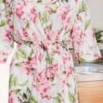 Show Me Your Mumu SMYMM FLORAL BRIE KIMONO ROBE OS Photo 1