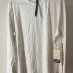 Vuori  Long Sleeve Feather Tee Photo 0