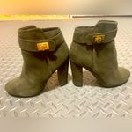 TOPSHOP honey buckle boots $89 6.5 holiday boho fur lined green gold casual fall Photo 1