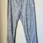 Vuori Performance Jogger - Long Light Gray Camo Size Small Photo 0