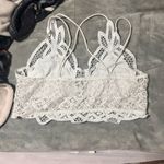 Elegant White Lace Bralette Size XL Photo 1