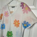 BloomChic NWT T Photo 2