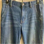 We The Free  jeans raw hem flare legs back pockets. Sz‎ 27 Photo 1