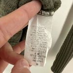 Altar'd State Womens Green Long Sleeve V-Neck Waffle Knit Ribbed Sweater Size M Photo 6