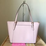 Michael Kors Set Photo 14