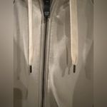 Vuori  Women's Restore Full-Zip - color: Salt - size Small. Photo 4