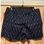 Nautica Shorts Womens Size 10 Navy Blue Striped Boat Nautical Classic Photo 1