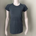 Lululemon Swiftly Tech Short Sleeve Desert Teal size 6 Photo 1