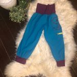 Zumba Fitness retro up/down cargo capri sz small Purple Photo 3