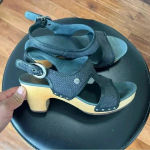 UGG  Lomita Clog Sandals Sz 6 Photo 2