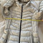 32 Degrees Heat Women's Light Gray Puffer Jacket size medium Photo 2