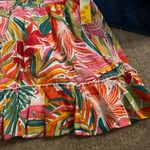 C&C California NWT  floral skirt small Photo 3