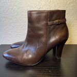 Brooks Brothers  Womens Brown Leather Pointed‎ Ankle Boot Heel Buckle Size 7 Zip Photo 4