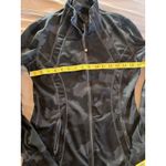Yogalicious  S Gray Black Camo Full Zip Track Jacket Women’s $98 Photo 7