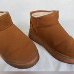 BEST FASHION Plush Lined Mini Ankle Boots in Chestnut Brown Size 9 Photo 1