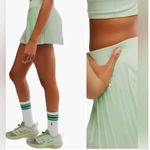 Free People NWOT  FP Movement Rally Pleated Miniskort in Pistachio XS/S Photo 5