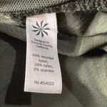 Athleta  SZ 8 Shorts Cargo Pockets Stretch Mid-Rise Zip-Fly Quick-Dry Olive Green Photo 5