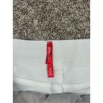 Spanx women’s size large Stretch Twill Shorts, 6" pure white pull on slimming Photo 3