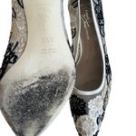 DONALD J PLINER White Floral Mesh Kitten Heels Size 8.5 Photo 6