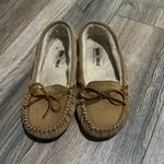 Minnetonka Fuzzy Slip On Leather Suede Brown Moccasins Women's 8 Photo 1