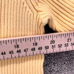 Avenue ‎ Henley Sweater Yellow  22 Photo 9