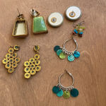 None 5 pairs of green toned vintage earrings Photo 7