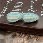 Vintage 60s Aqua Feather Earrings – Handmade Resin Glitter Blue Photo 0