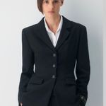 Aritzia  Standout Blazer Photo 1