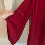Alice + Olivia  Long Sleeve V Neck Lace Trim Blouse Size Medium Color Wine Photo 5