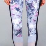 Lululemon If You're Lucky crop black and floral prints size 8 leggings Photo 0