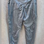 A New Day  High Waisted Leggings with pockets, heathered blue color. Size Large. Photo 5