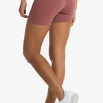 Vuori  Studio Pocket Shorts 5” Photo 9