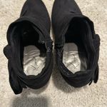 kim rogers  black booties Photo 7