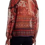 Romeo + Juliet Couture Top Photo 1