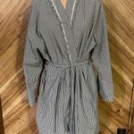 Eileen West Women’s Medium Black And White Gingham Robe Gray Photo 1